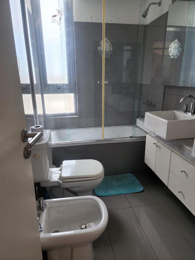 Apartamento Av Kennedy Y Cervino A Metros Embajada Eeuu 부에노스아이레스 외부 사진