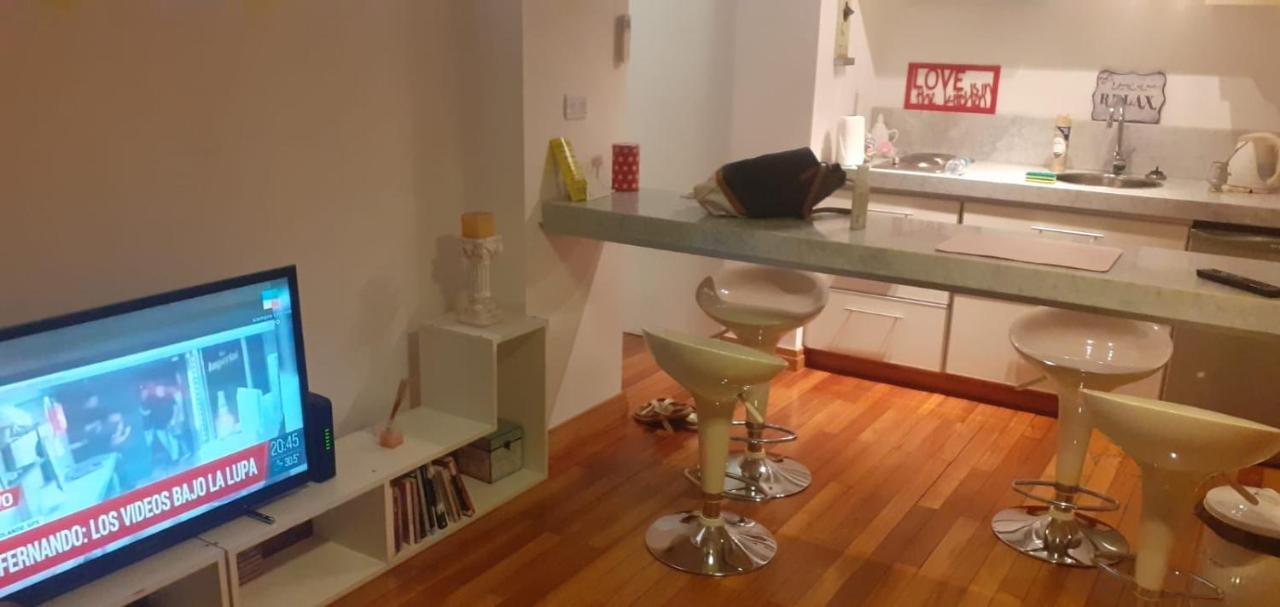 Apartamento Av Kennedy Y Cervino A Metros Embajada Eeuu 부에노스아이레스 외부 사진