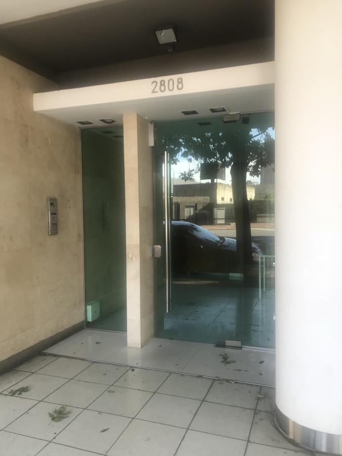 Apartamento Av Kennedy Y Cervino A Metros Embajada Eeuu 부에노스아이레스 외부 사진